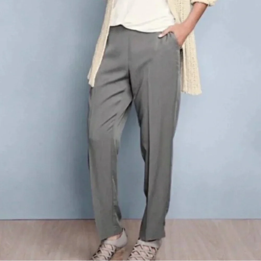 Eileen Fisher - Women's 100% Tencel twill tapered Ankle Pants olive pull on SZ M